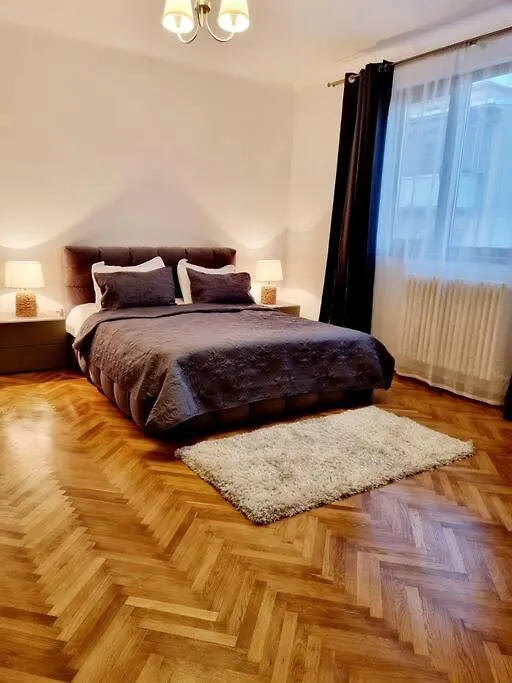 Cozy Apartment Near City Center Bucharest